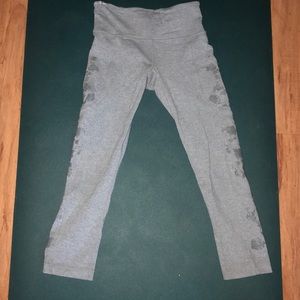 Lululemon Light Grey Crop Leggings